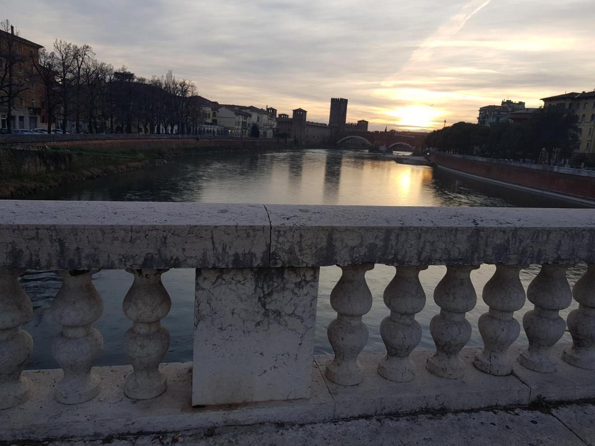 Verona Romeo'S Eye ภายนอก รูปภาพ